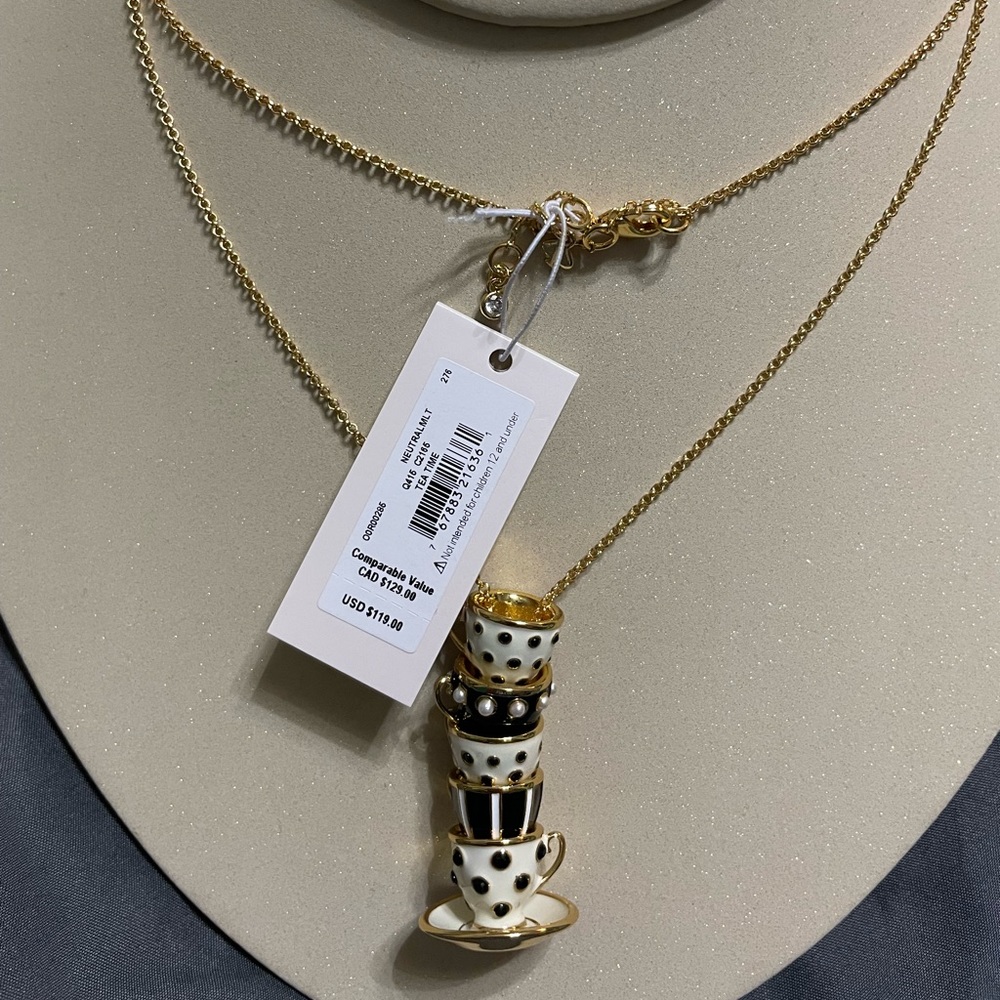KS statement necklace